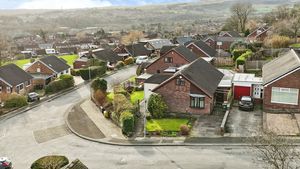 External- click for photo gallery